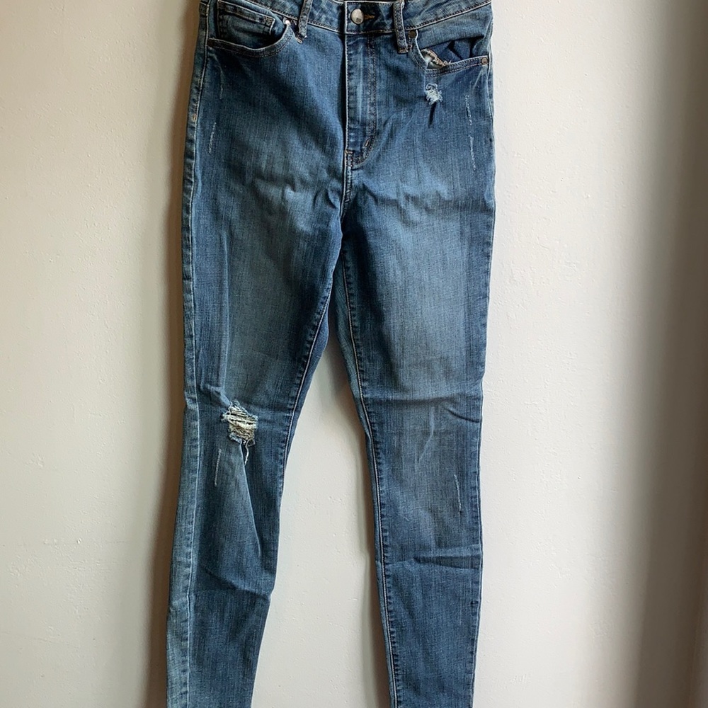 blue jeans: ripped